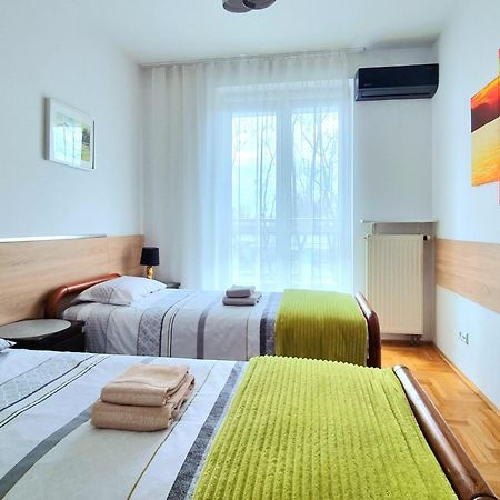 Saska Kepa Apartment Варшава Екстер'єр фото