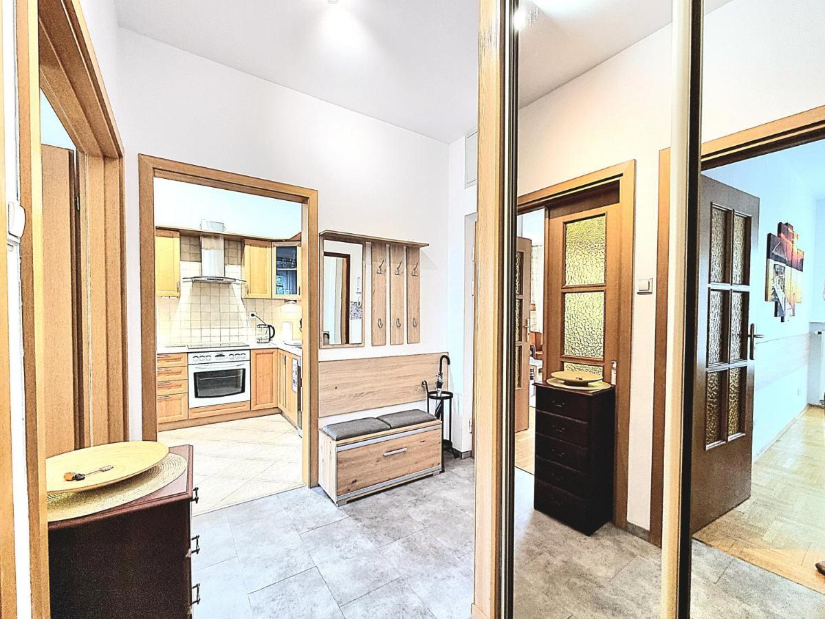 Saska Kepa Apartment Варшава Екстер'єр фото